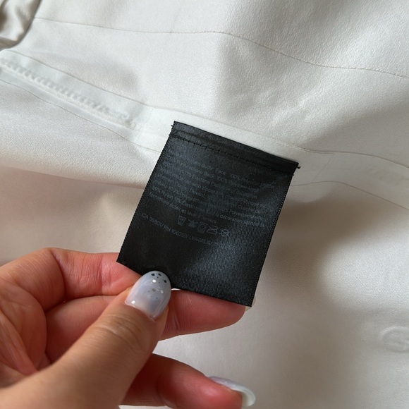 EUC StretchSeal Relaxed-Fit Long Rain Jacket white opal size 4 lululemon - Picture 7 of 16